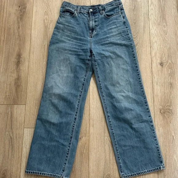 Uniqlo Wide Straight Jeans - Picture 2 of 4